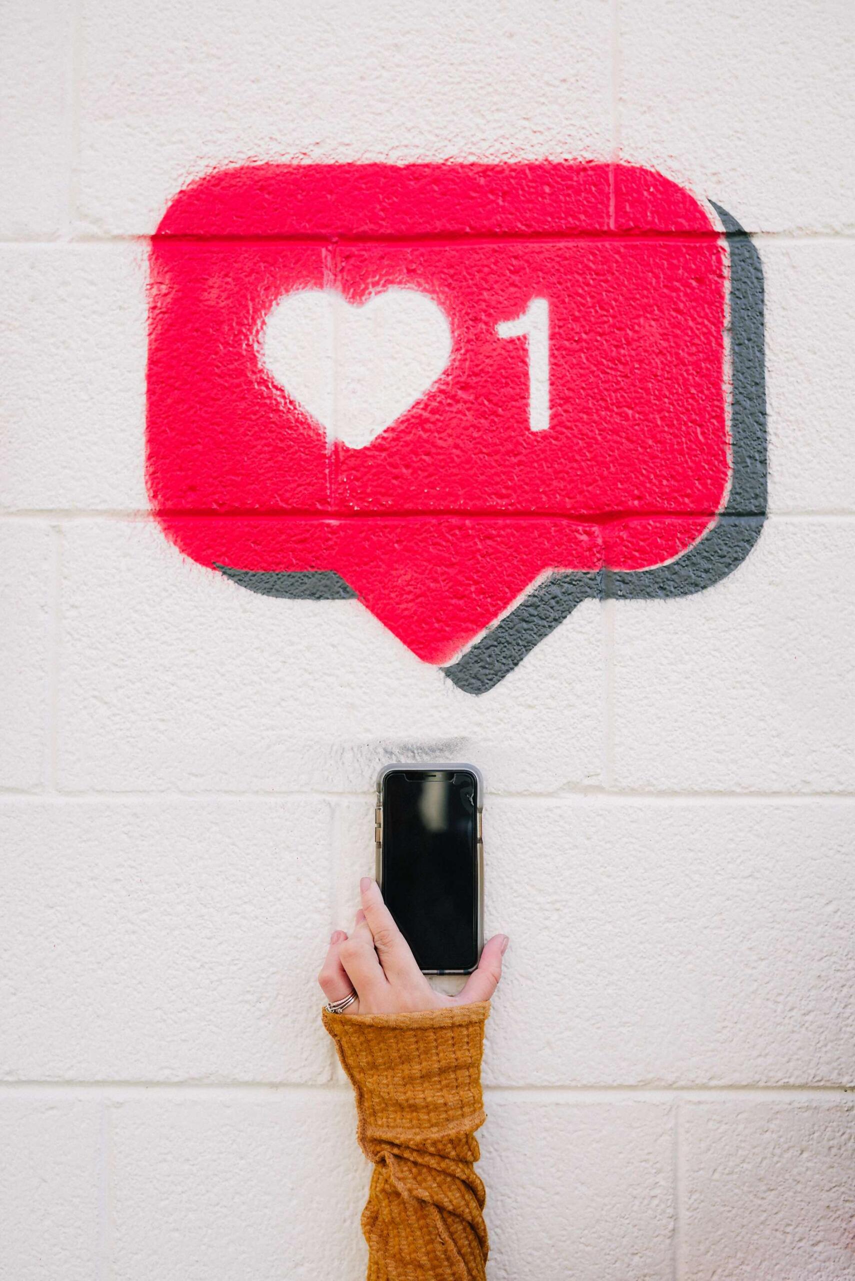 Customer retention strategies on social media